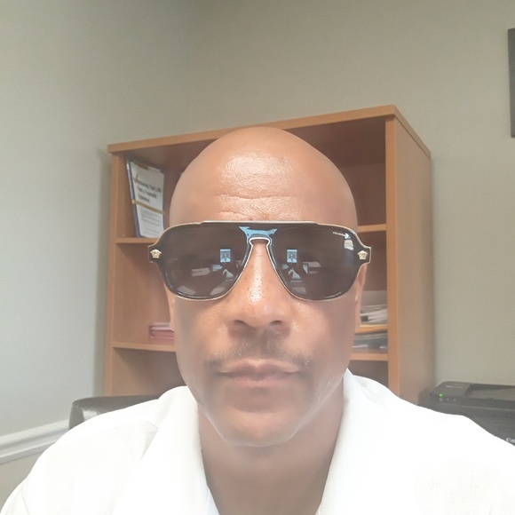 Meet your Posher, Jason - Picture 1 of 1